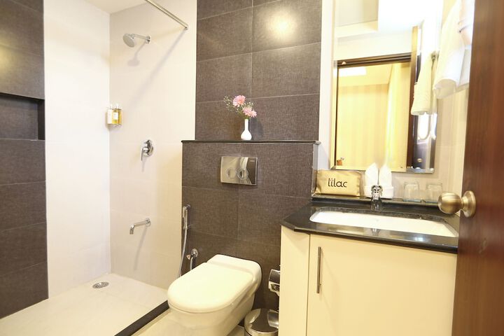 Room 12 of 17