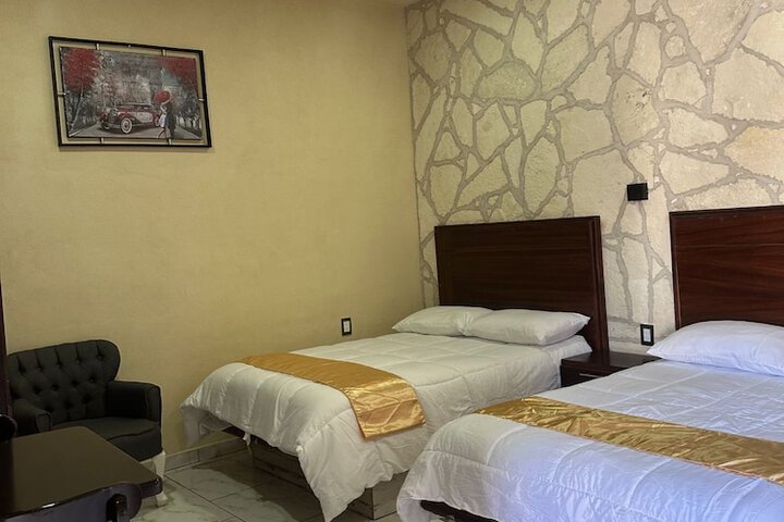 Room 7 of 40