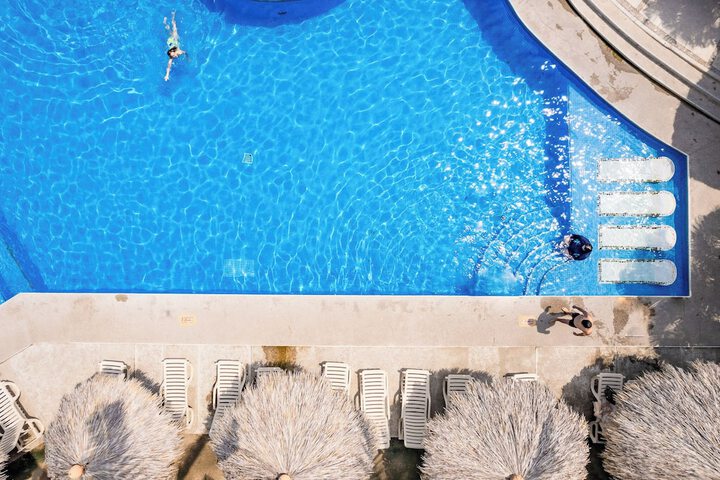 Pools & Facilities