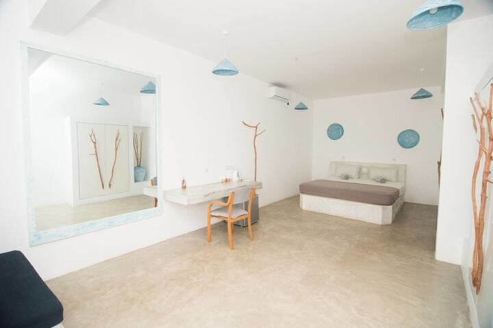 Room 2 of 14