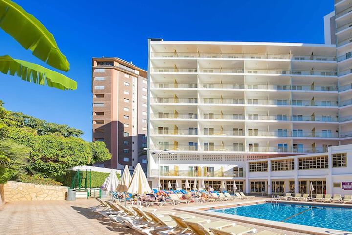 Pool Hotel