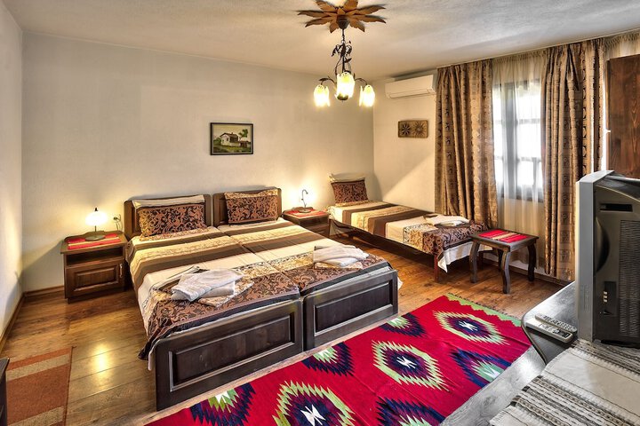 Room 4 of 41