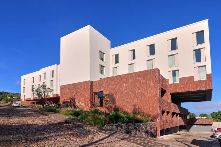 Hotel 132 of 137
