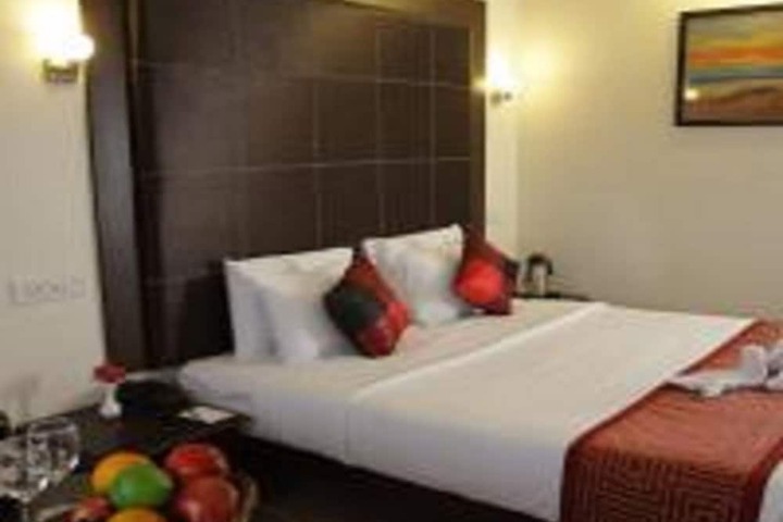 Room 3 of 14