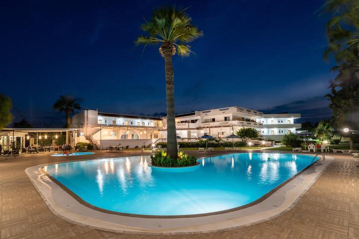 Hotel with Pool