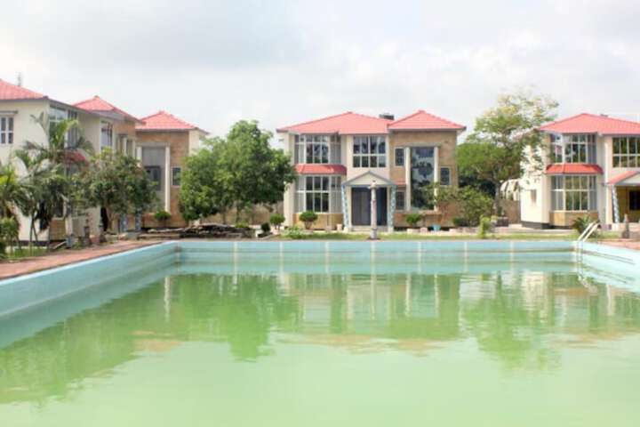 Pool 15 of 65