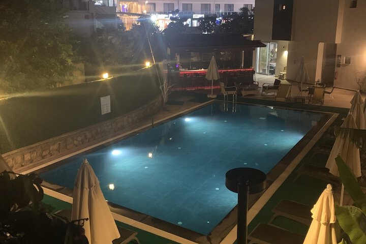 Pool 119 of 159