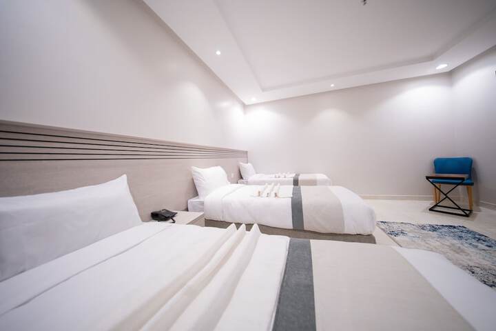 Room 43 of 64