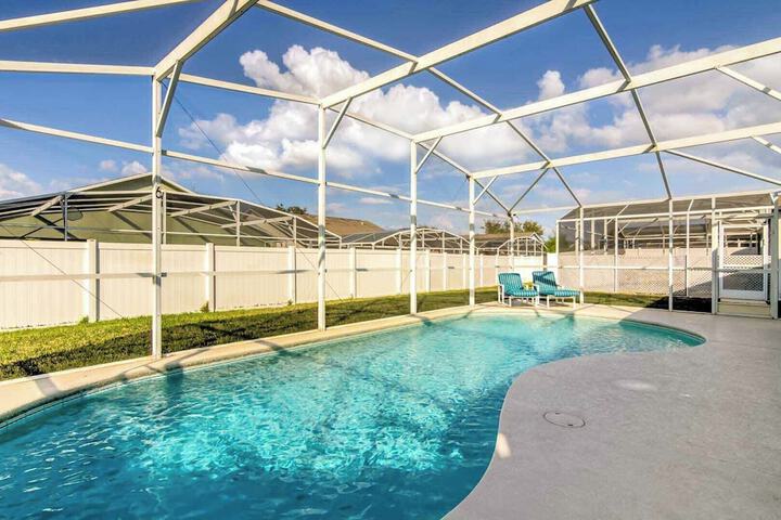 Pool 17 of 26