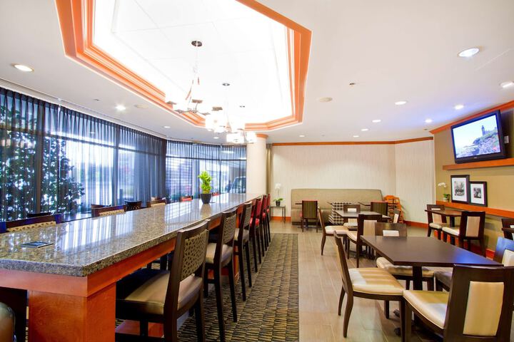Dining Photos