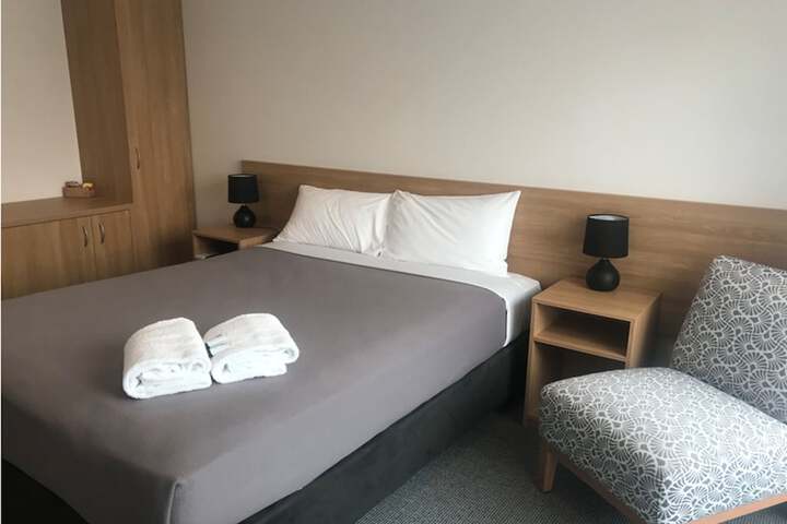Room 12 of 21