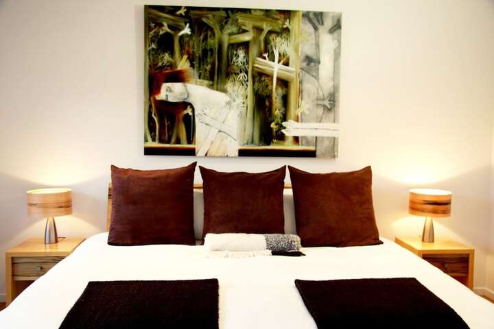 Room 2 of 35