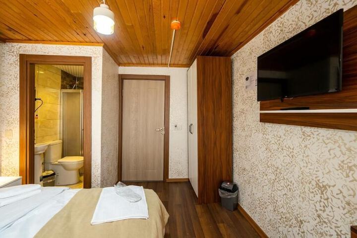 Room 11 of 55