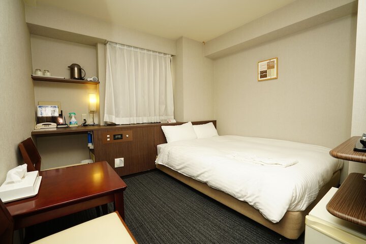 Room 19 of 109