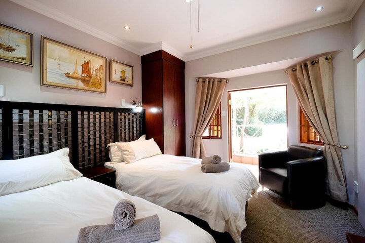 Room 6 of 47