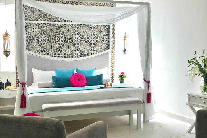 Room 13 of 67