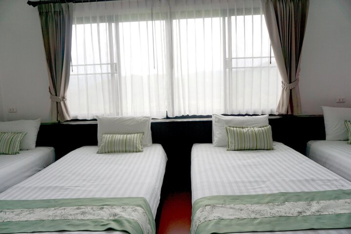 Room 6 of 89