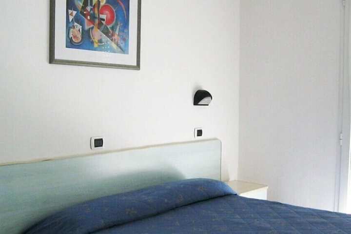 Room 13 of 14