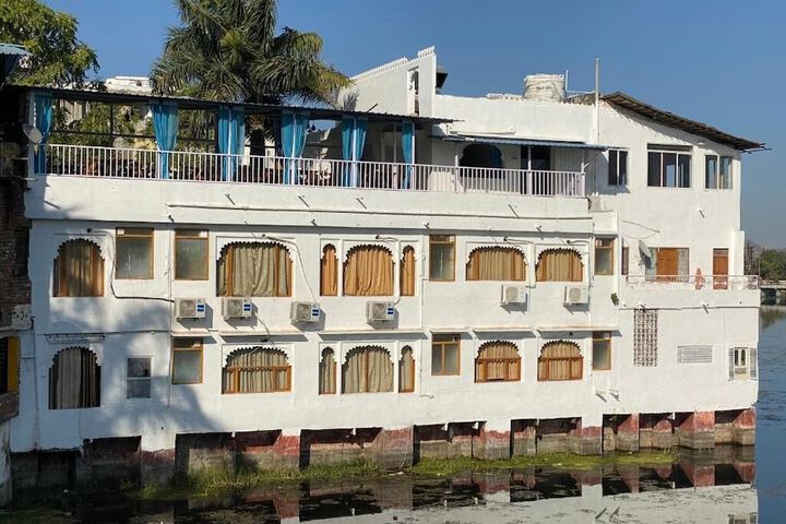 Hotel 65 of 68
