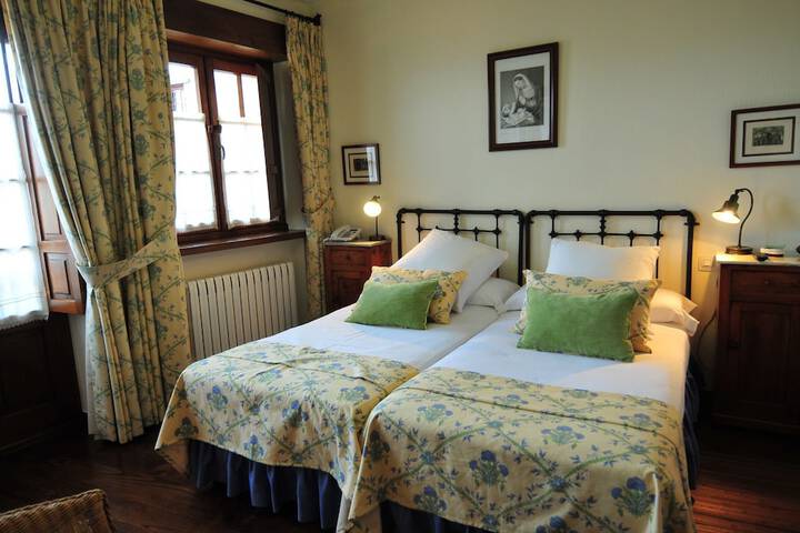 Room 6 of 26
