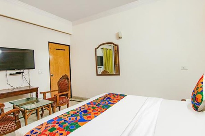 Room 21 of 30