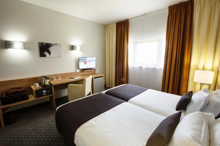 guest_rooms