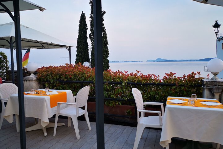 Terrace/Patio 21 of 41
