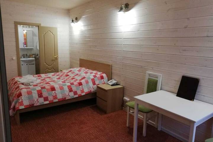 Room 8 of 37