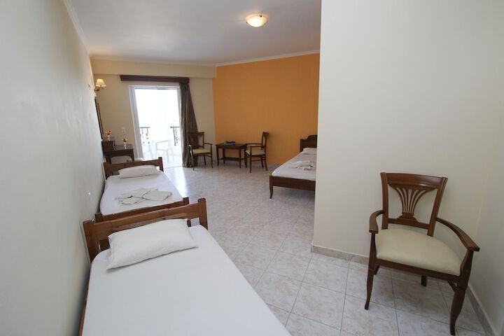Room 11 of 43