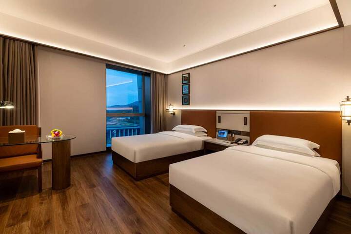 Room 17 of 53
