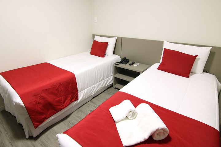 Room 6 of 48