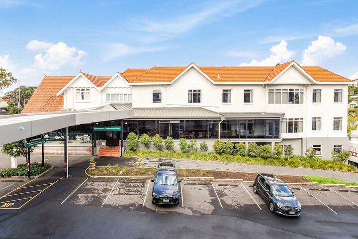 Hotel 64 of 69