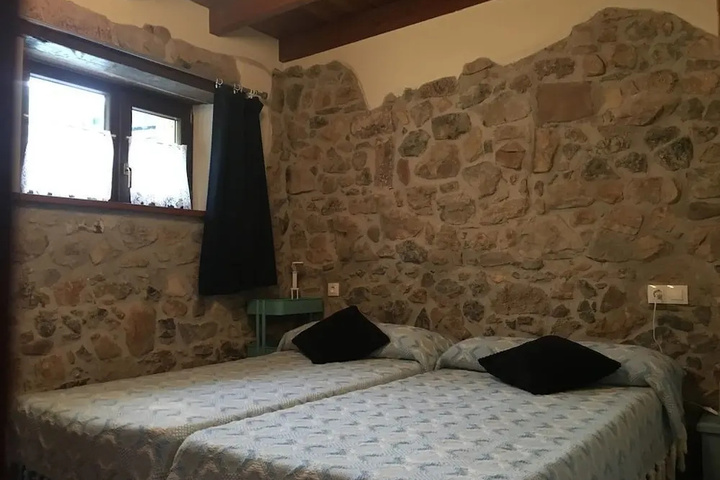 Room 3 of 21