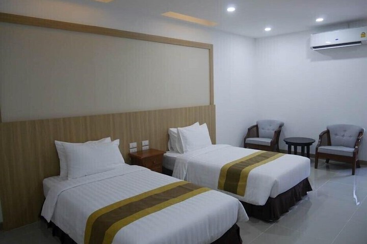 Room 15 of 57