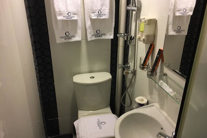 Room 63 of 73