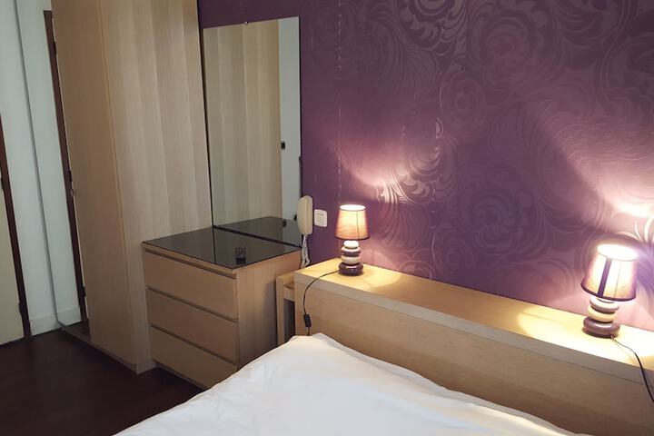 Room 5 of 38