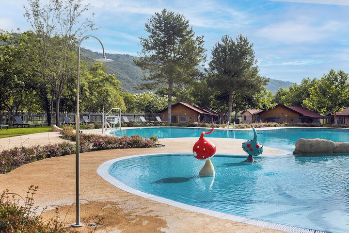 Pool 92 of 101