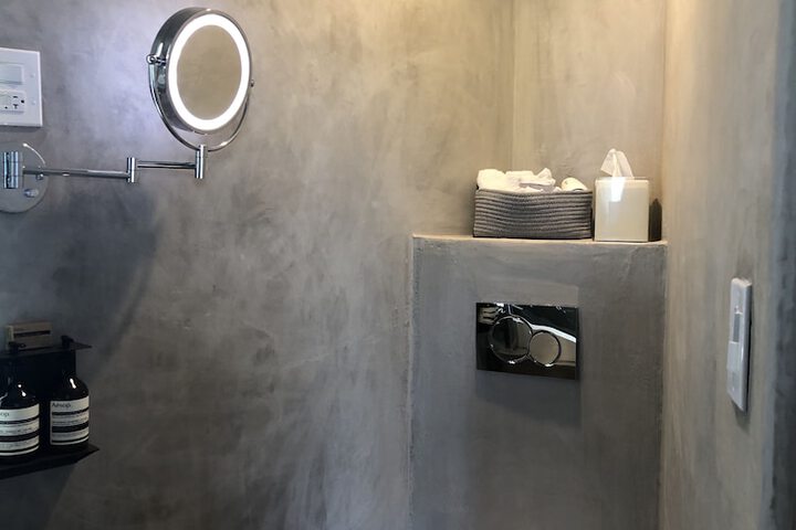 Room 41 of 68