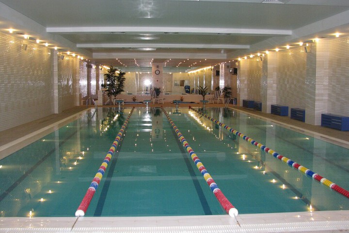 Hotel Pool