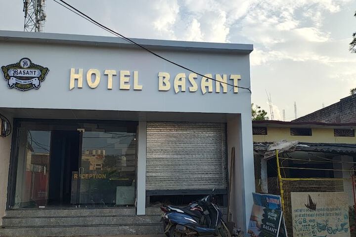 Exterior of Hotel Basant Orchha