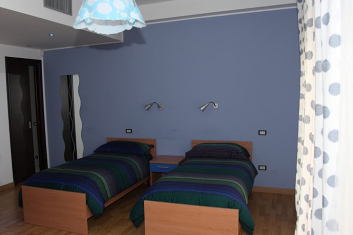 Room 15 of 61