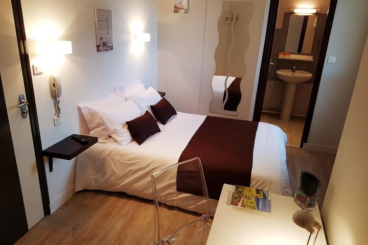 Room 17 of 57
