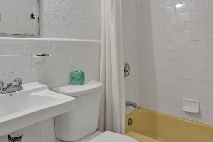 Room 20 of 30