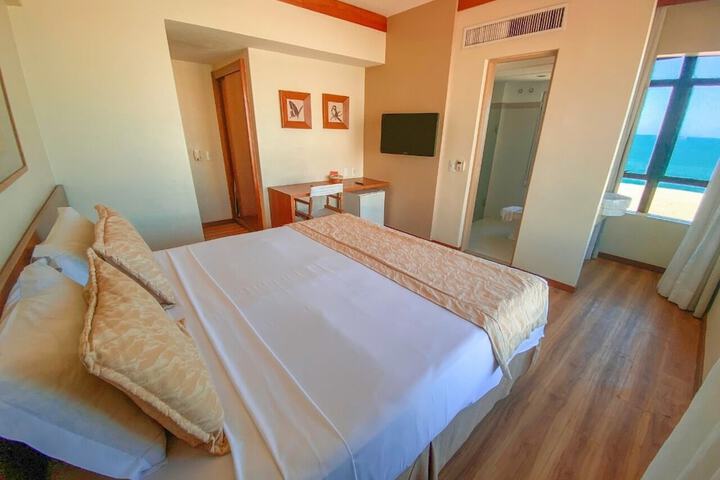Room 15 of 25