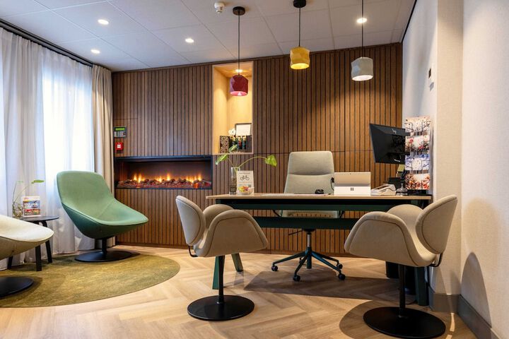 Hotel Lobby
