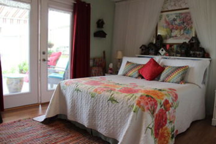 Room 16 of 26