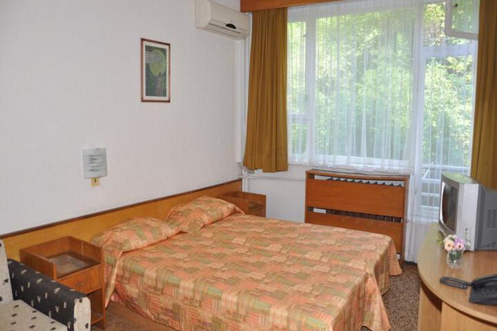 SG NEPTUN HOTEL
