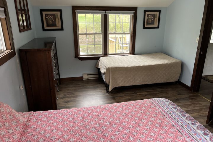 Room 25 of 122