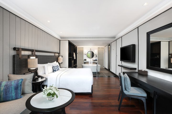 Room 27 of 113