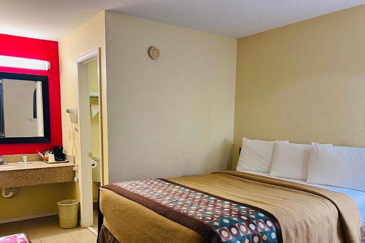 2 Double Beds (2 of 7)